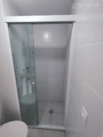 Box de banheiro em vidro temperado de 08mm incolor, box Transfer BT3 de correr com 3 folhas, sendo uma fixa e duas de correr.